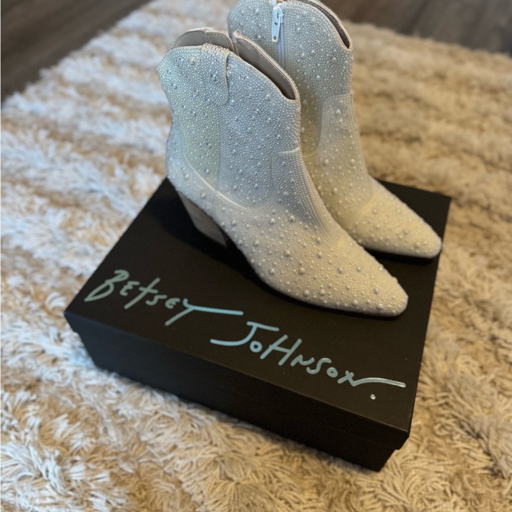 Diva White Ankle Booties with Sparkly Finish